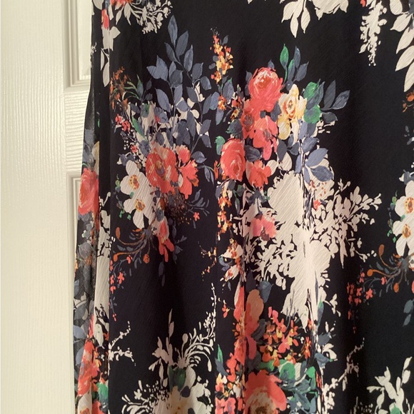 Roz & Ali Size M Floral Black Maxi Skirt - Picture 3 of 6